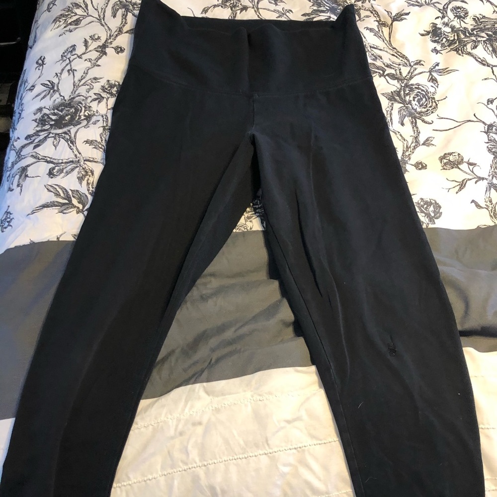 Pink by Victoria’s Secret yoga pants